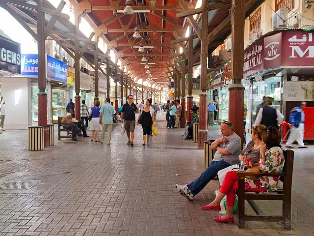 IMG_4242.jpg - Gold Souk